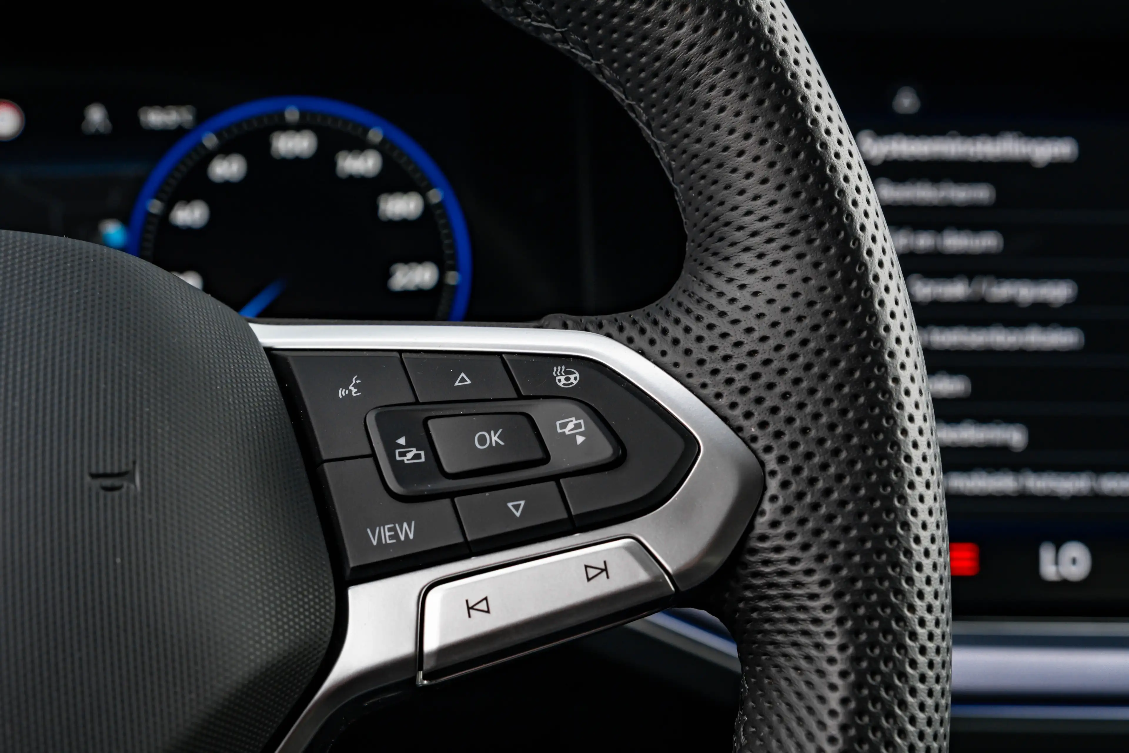 Volkswagen Touareg 3.0 TSi eHybrid 4MOTION R l Trekhaak Elektr. l DYN — photo 44