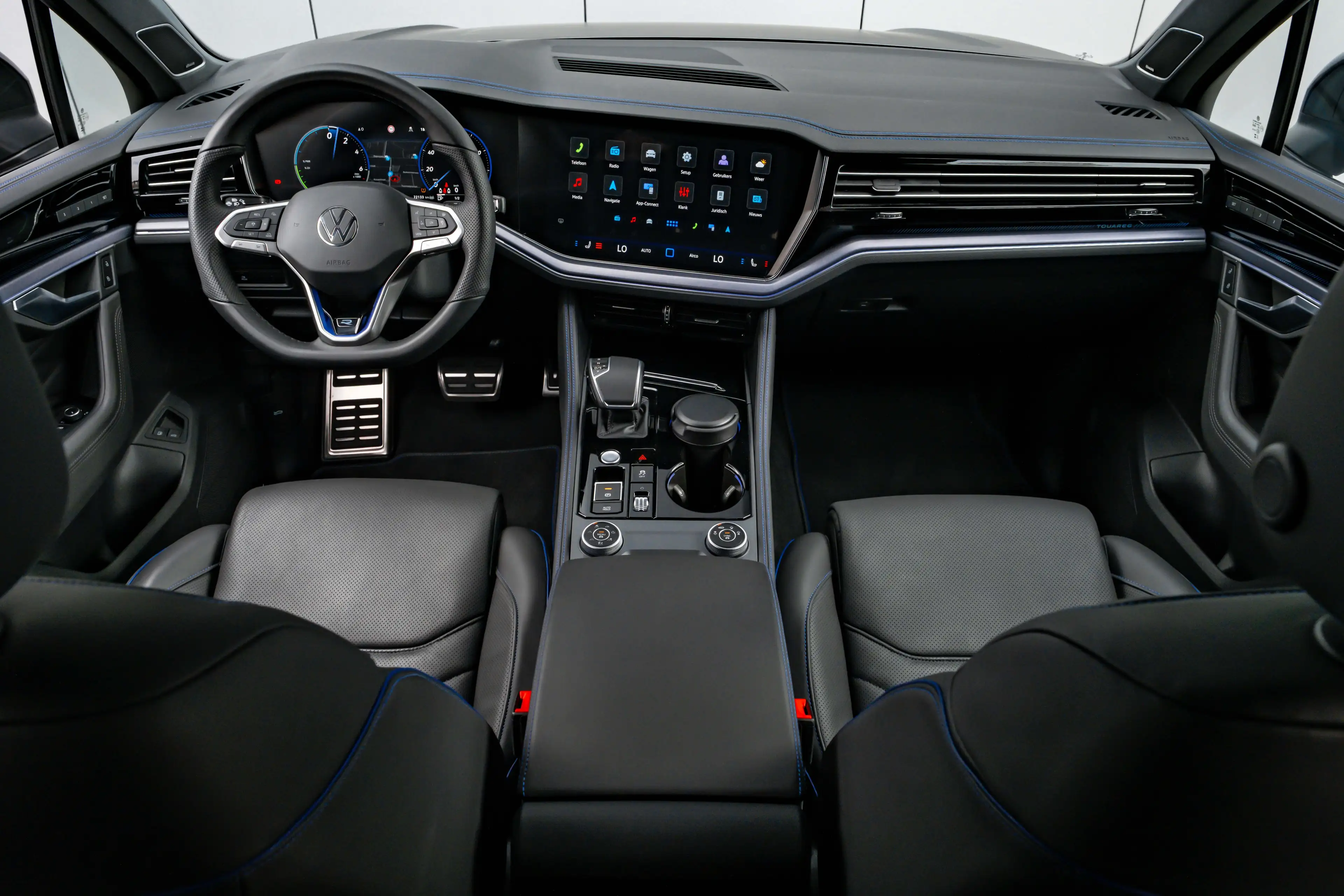 Volkswagen Touareg 3.0 TSi eHybrid 4MOTION R l Trekhaak Elektr. l DYN — photo 11