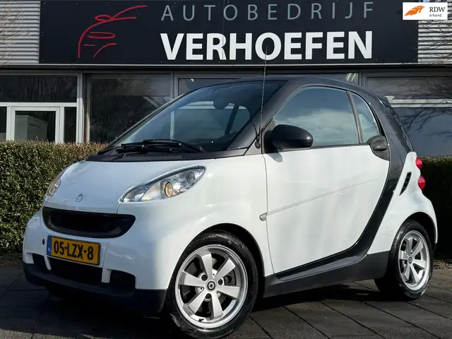 smart forTwo coupé 1.0 mhd Pure - AUTOMAAT - AIRCO - APK TOT 02