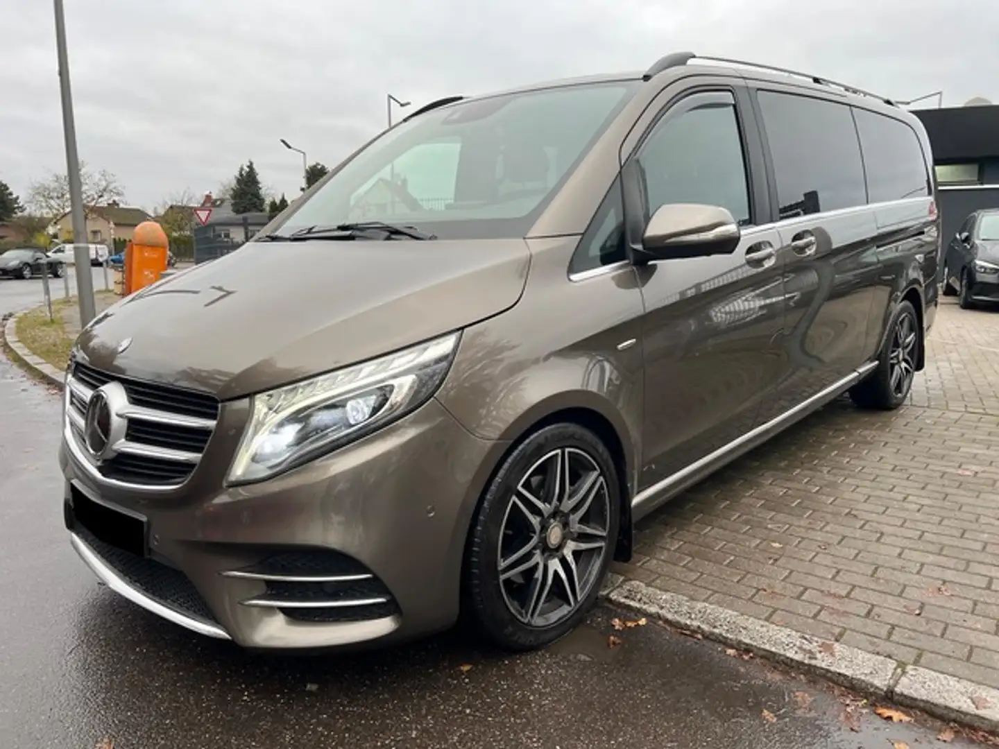 Mercedes-Benz V 250 d EDITION extralang *AMG*LED*DIST*CARBON*SPUR*360 Gri - 1