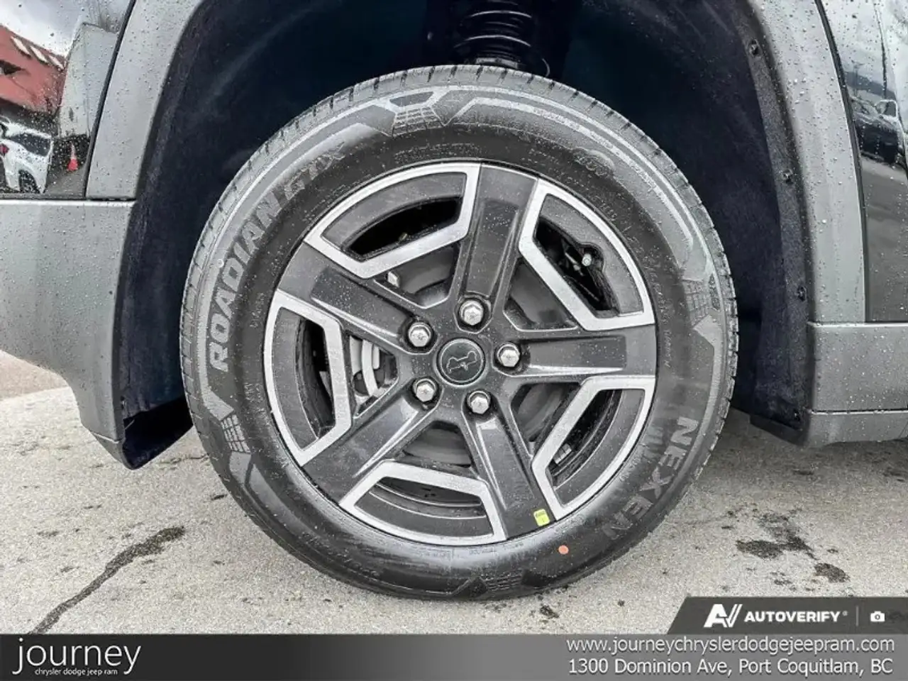 Jeep Cherokee снимка Jeep Cherokee