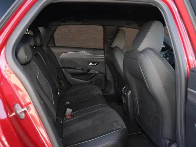 Peugeot 308 view 8