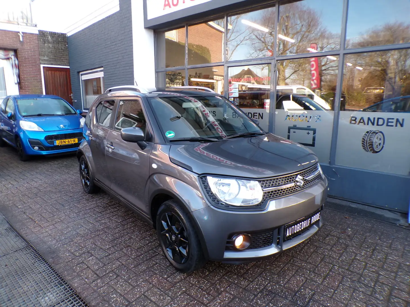 Suzuki Ignis 1.2 AllGrip Select AIRCO,NIEUWE APK,TREKHAAK !!! Grau - 2