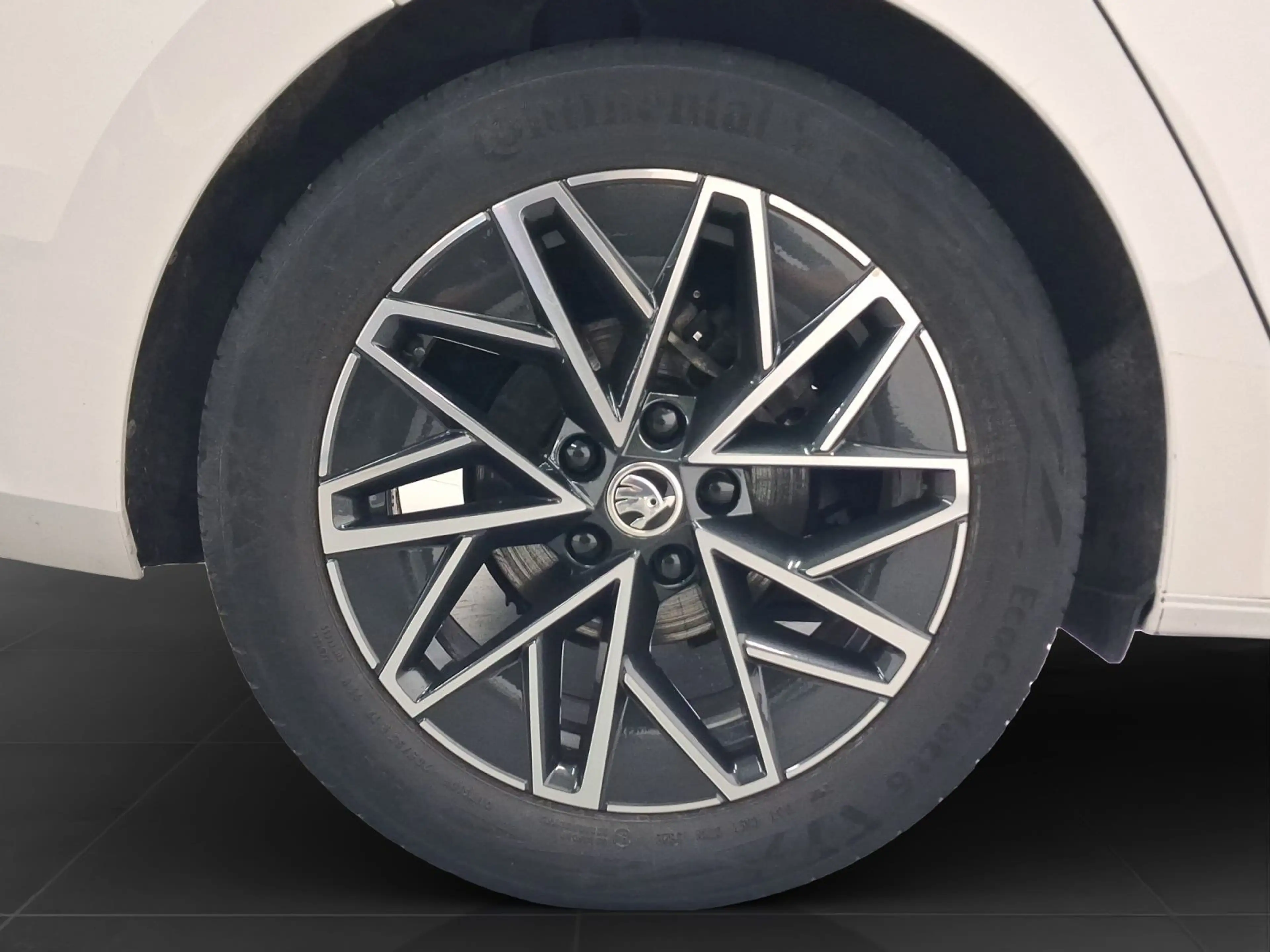 Skoda Octavia Combi 1.5 e-TEC DSG CLEVER LED NAVI PANO — photo 7