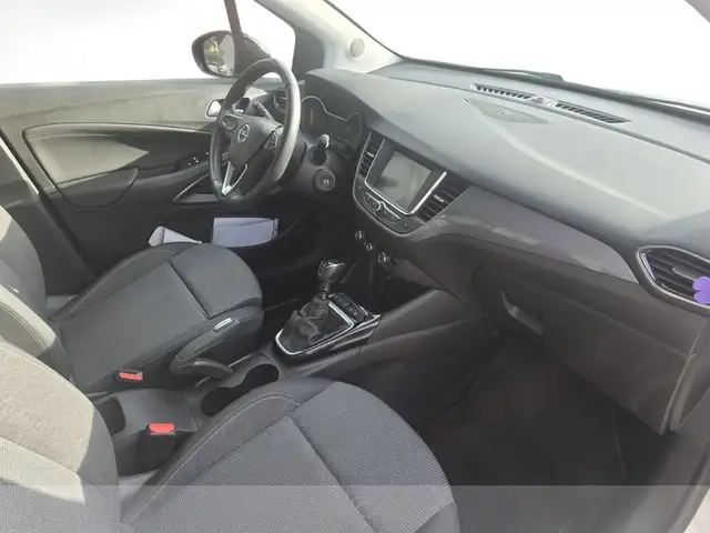 Opel Crossland view 12