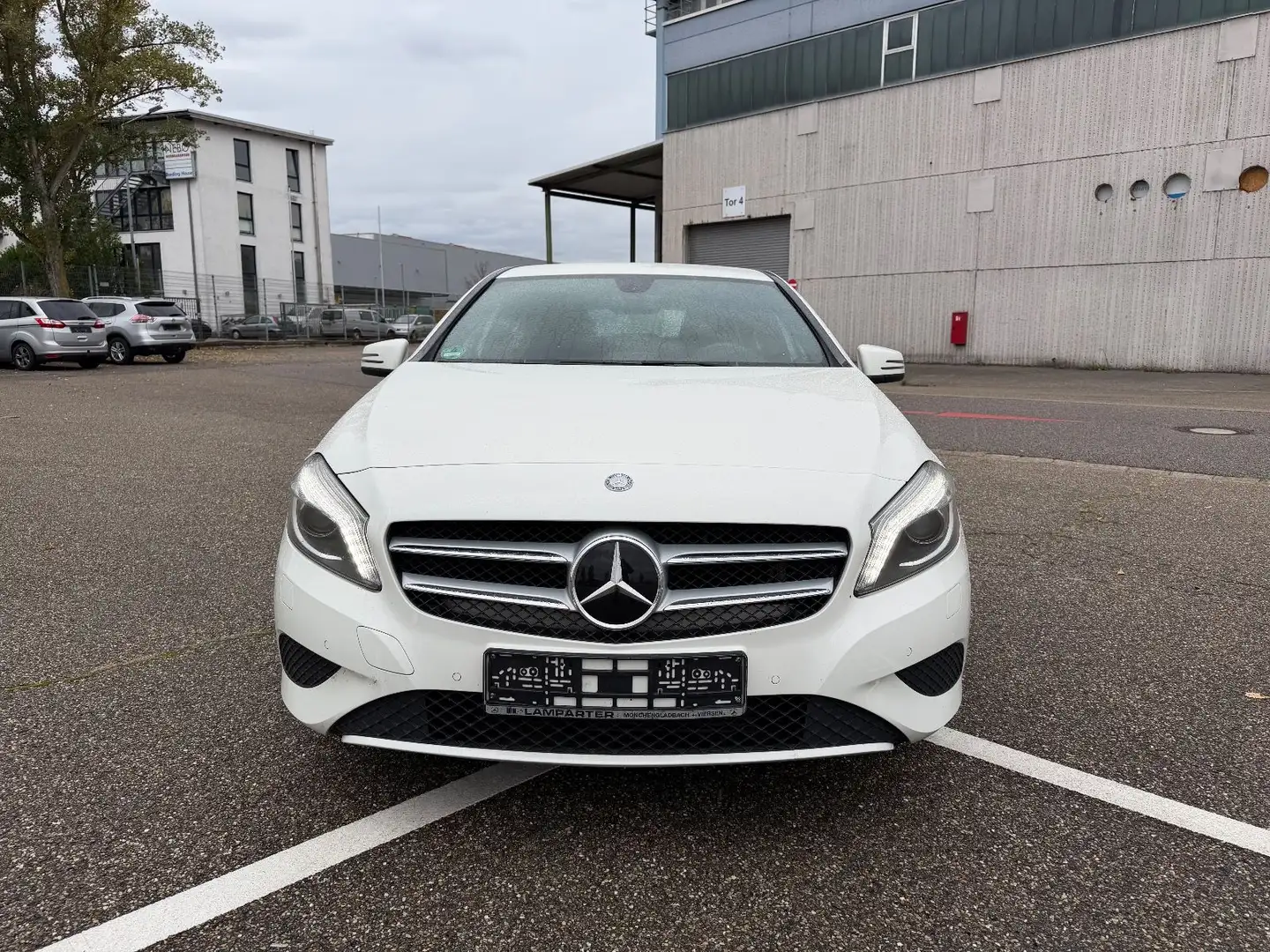 Mercedes-Benz A 180 A A 180 BlueEfficiency Weiß - 2
