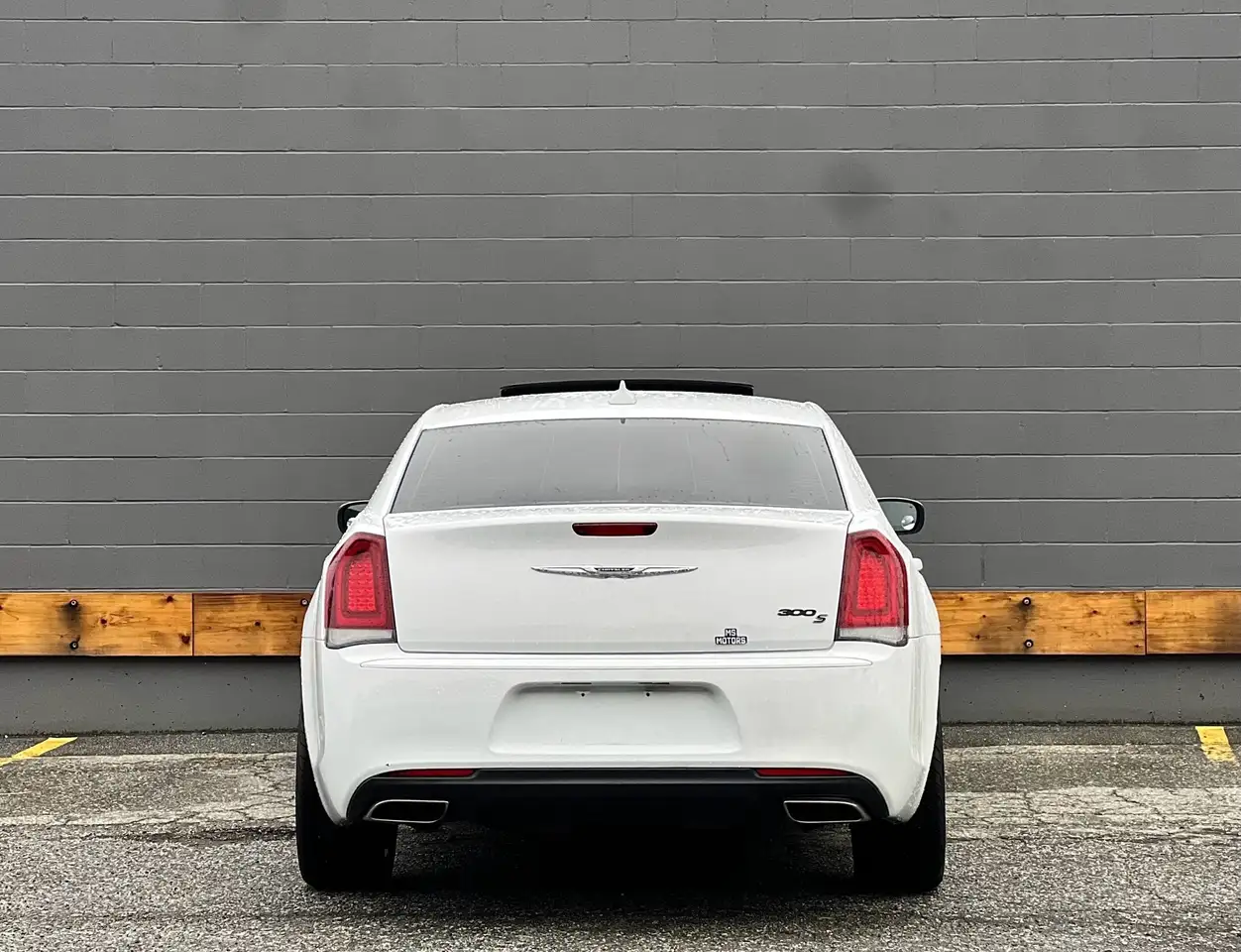 Chrysler 300 photo Chrysler 300