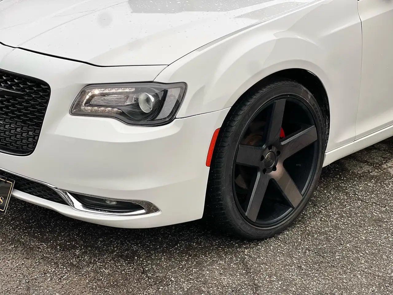 Chrysler 300 photo Chrysler 300