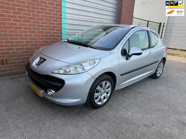 Peugeot 207 main image