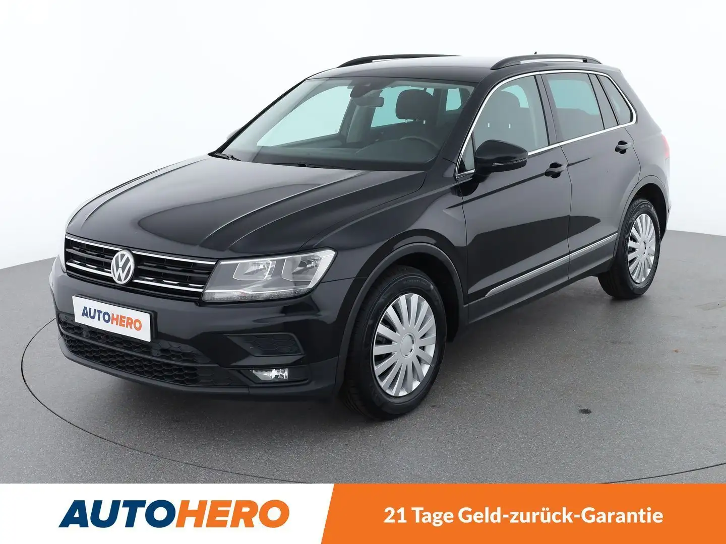 Volkswagen Tiguan 2.0 TDI Comfortline BlueMotion Schwarz - 1