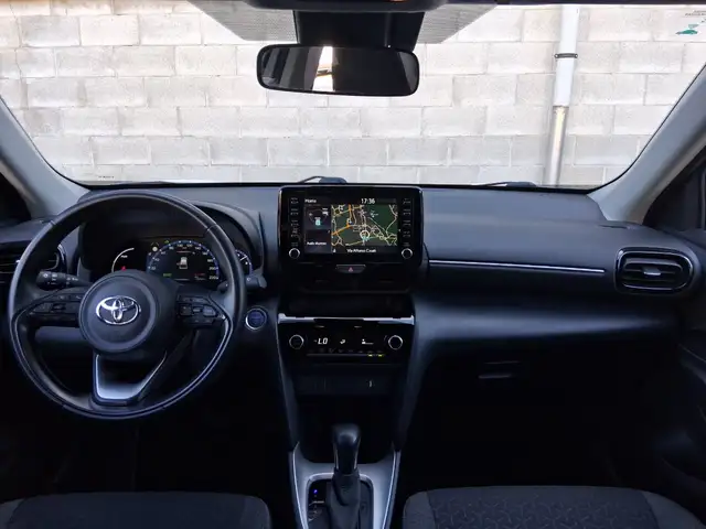 Toyota Yaris Cross view 12