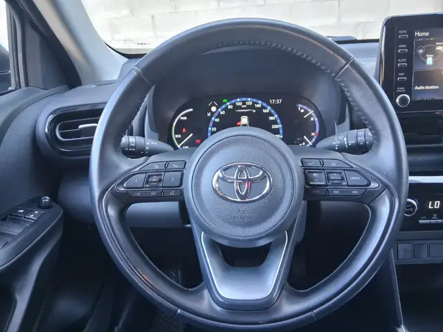 Toyota Yaris Cross view 14