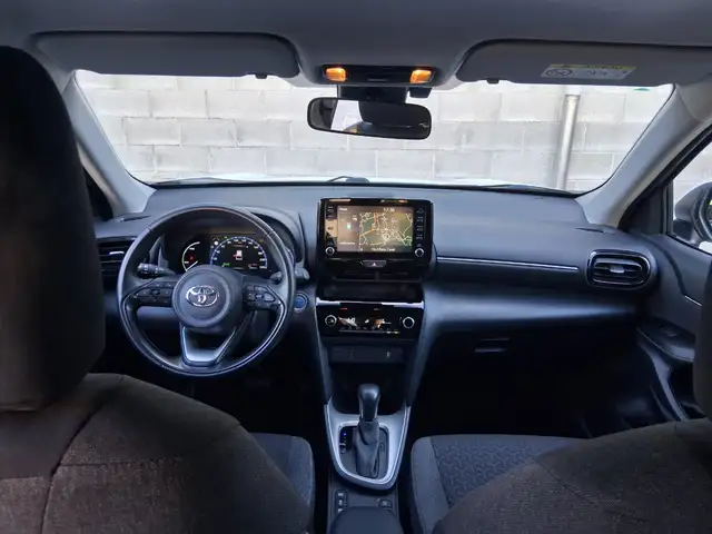 Toyota Yaris Cross view 13