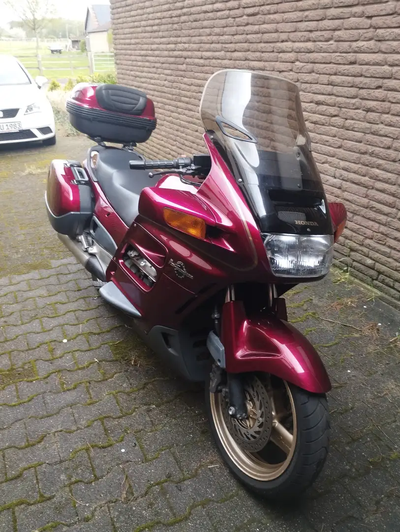 Honda Pan European Red - 1