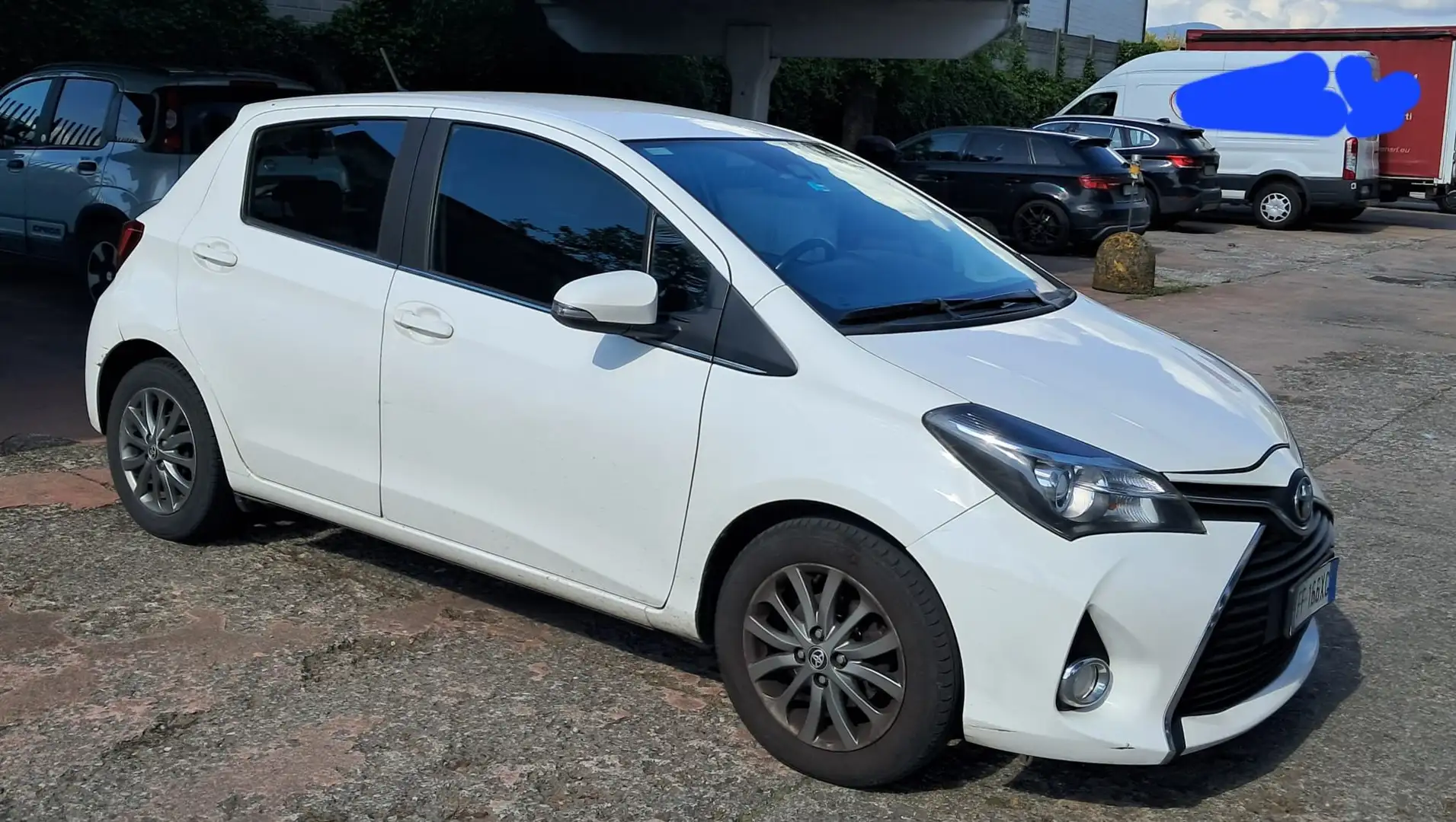 Toyota Yaris Yaris III 2015 5p 1.4 d-4d Active my16 Bianco - 2