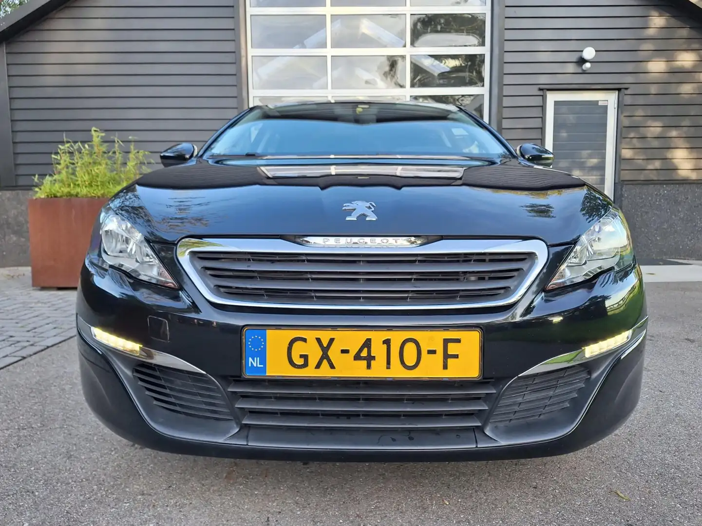 Peugeot 308 SW 1.2 PureTech Blue Lease, Full-Map Navigatie, Cl Noir - 2