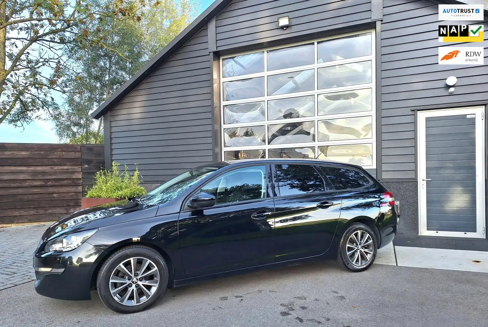 Peugeot 308 SW 1.2 PureTech Blue Lease, Full-Map Navigatie, Cl Noir - 1