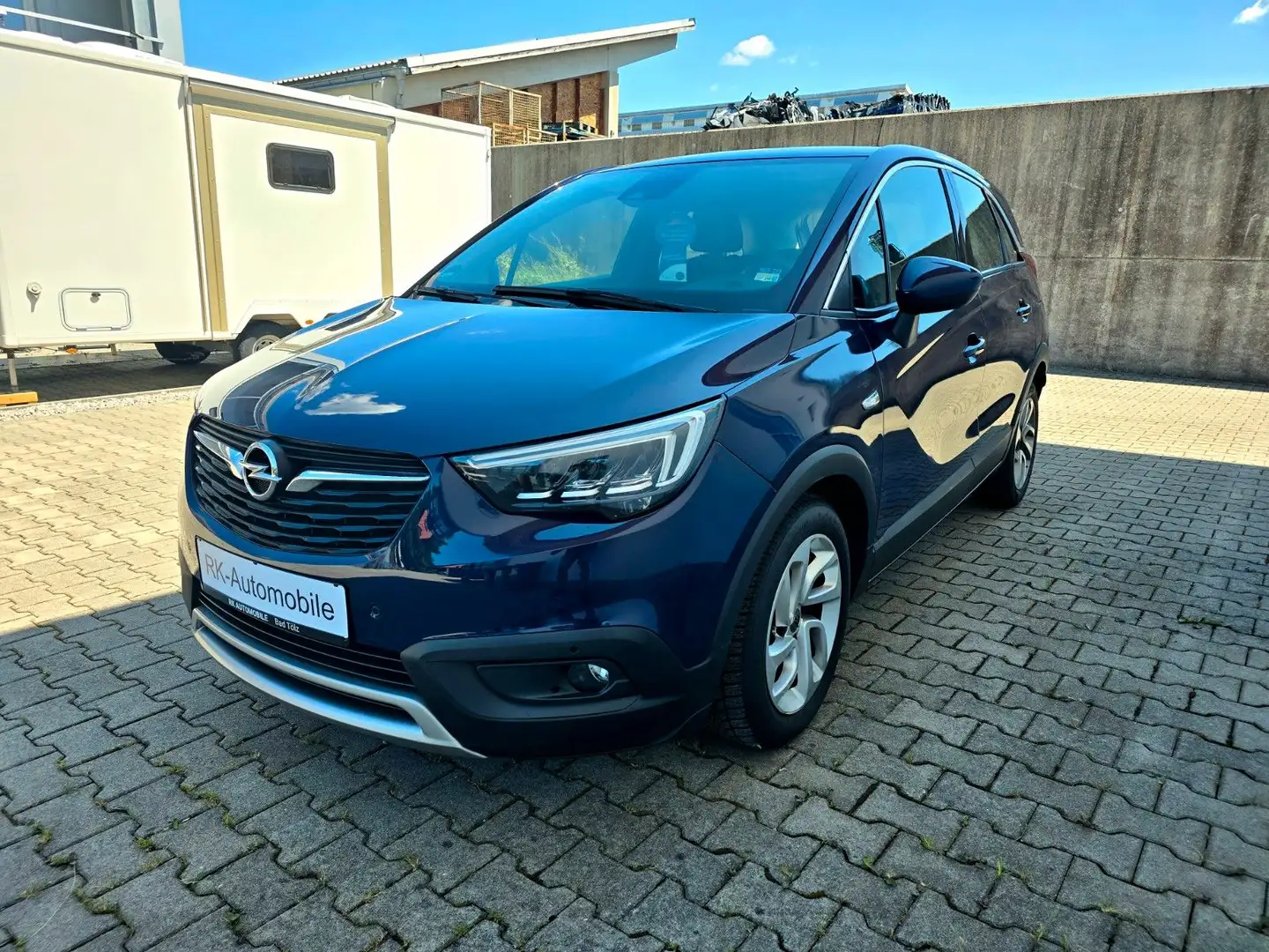 Opel Crossland X 1.2 ECOTEC DI Turbo INNOVATION S/S Blau - 1