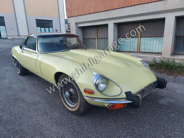 Jaguar E-Type Spider V12