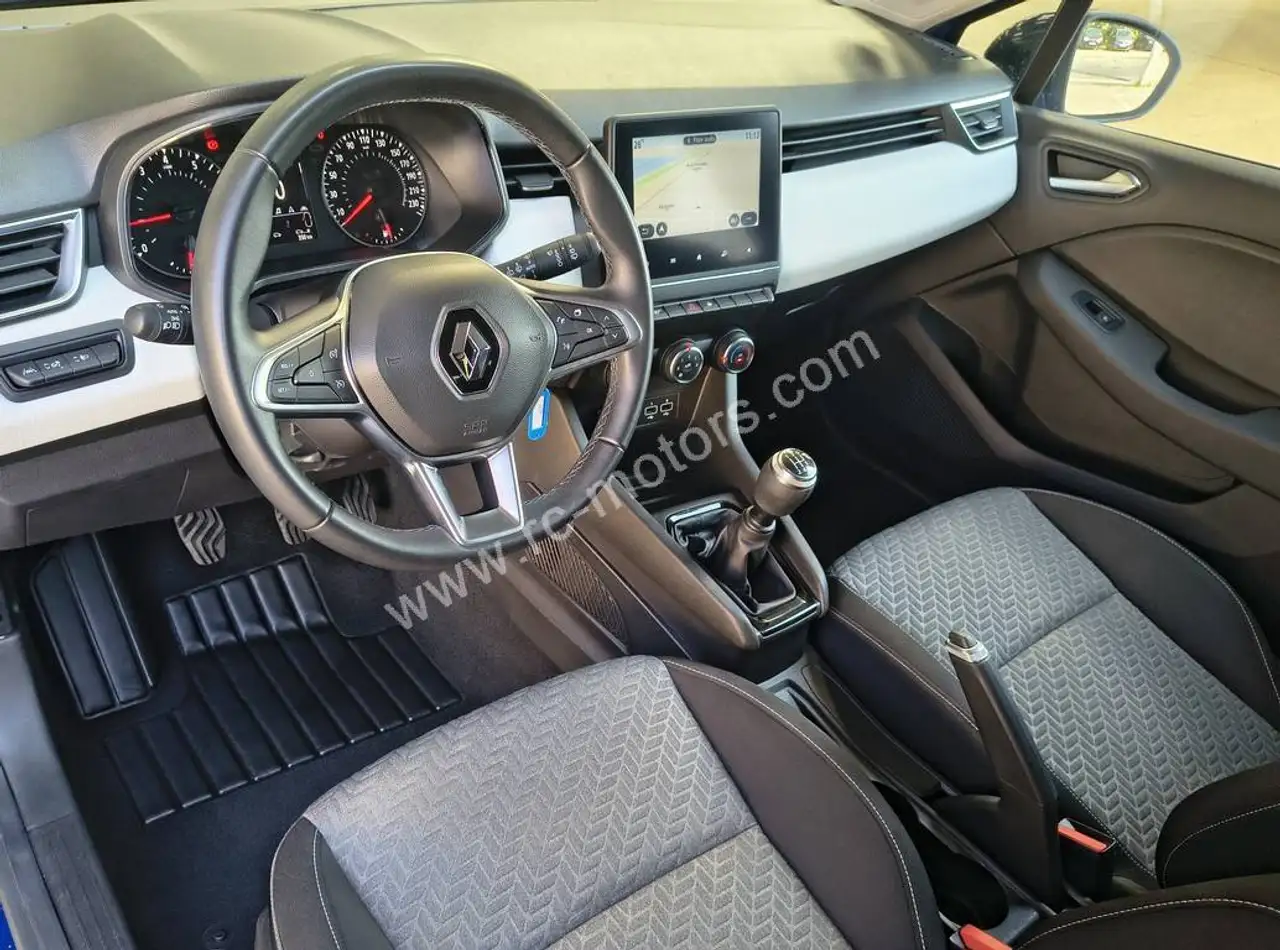Renault Clio Citadine 3 portes — photo 3