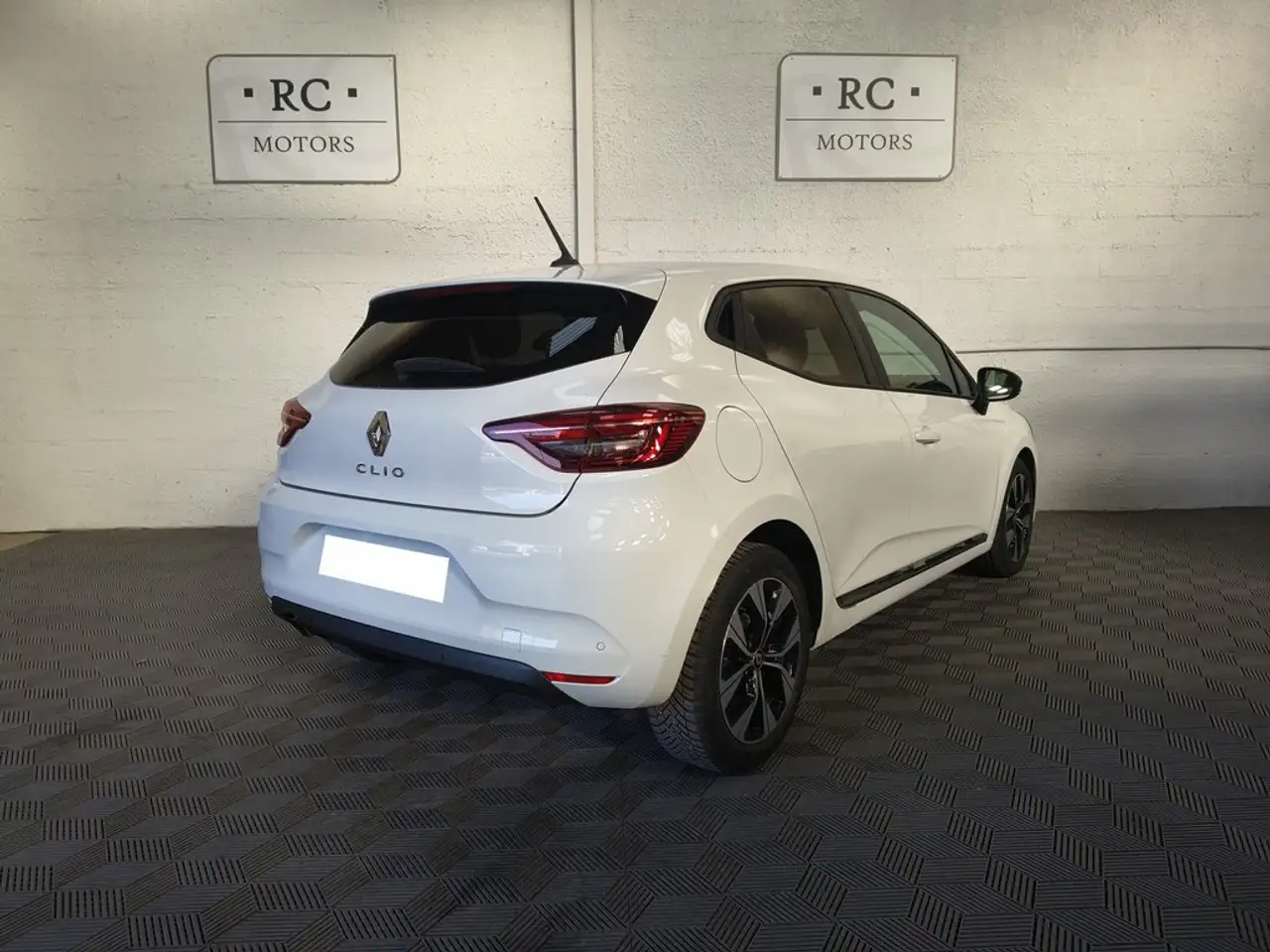 Renault Clio Citadine 3 portes — photo 2