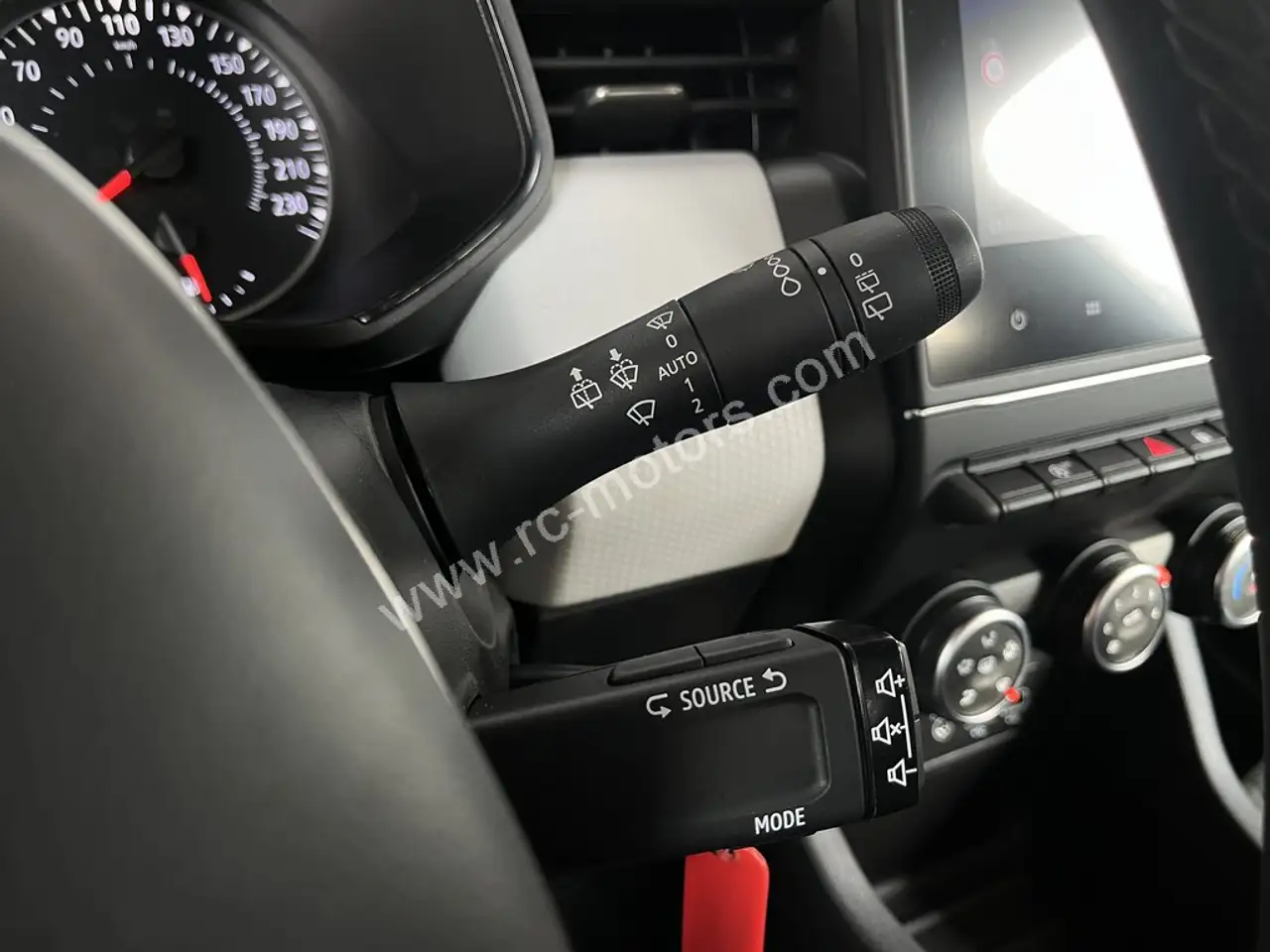Renault Clio Citadine 3 portes — photo 12