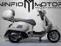 Vespa GTS 125 - thumbnail 1