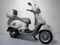 Vespa GTS 125 - thumbnail 2