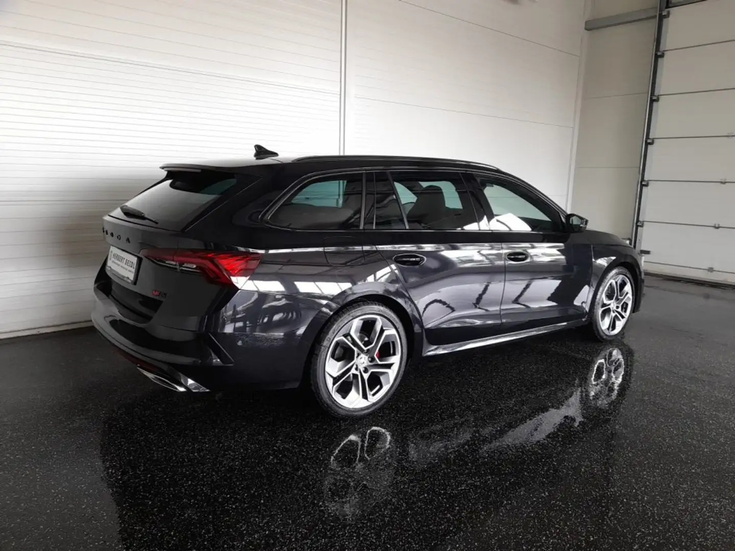 Skoda Octavia Combi "RS PLUS" 4x4 2,0 TDI DSG *SKY / RS-EXKLUSIV INTERIEUR / 19 ZOLL / HEAD-UP / VIRTUELL / NAVI / AHV / MEMORY & MASSA Schwarz - 2