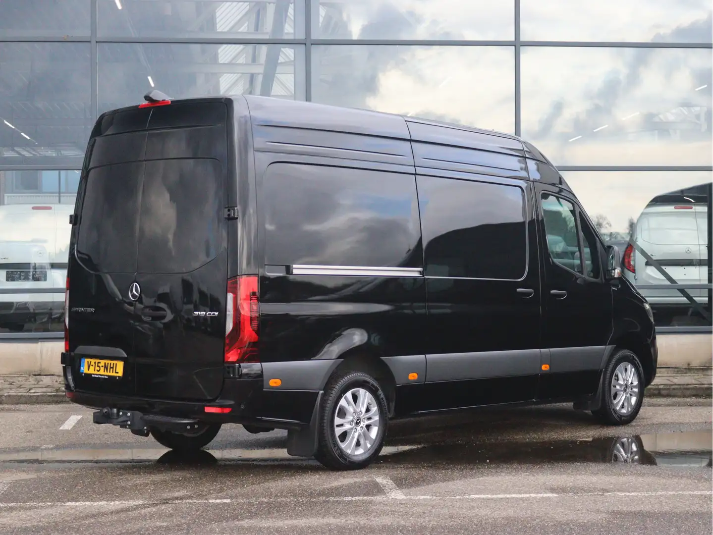 Mercedes-Benz Sprinter 319 CDI L2H2 Select | AIRCO/CAMERA/CRUISE/3.500KG Noir - 2