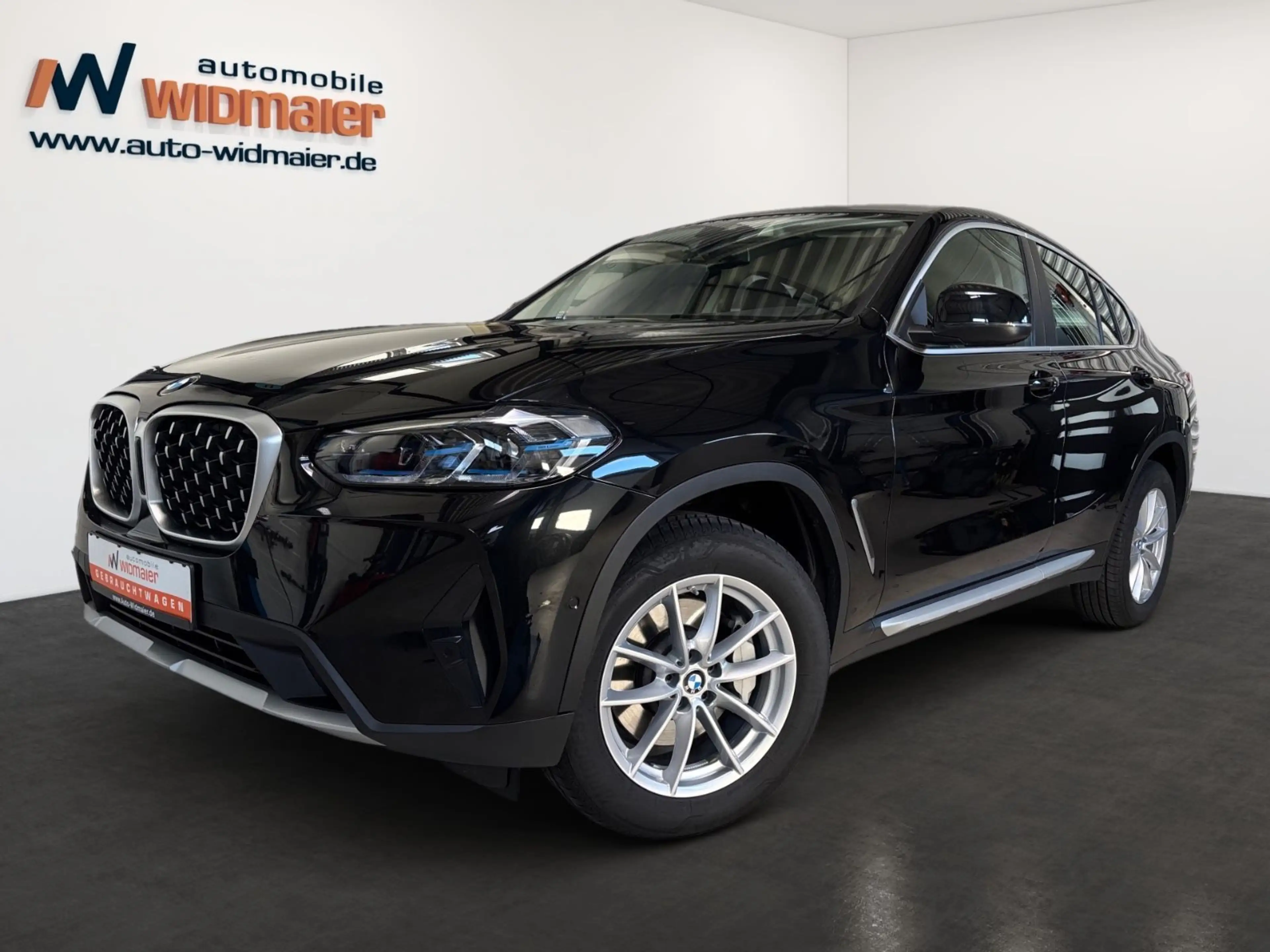 BMW X4 xDrive 30d -- AHK/ Innovation/ Memory/ Leder