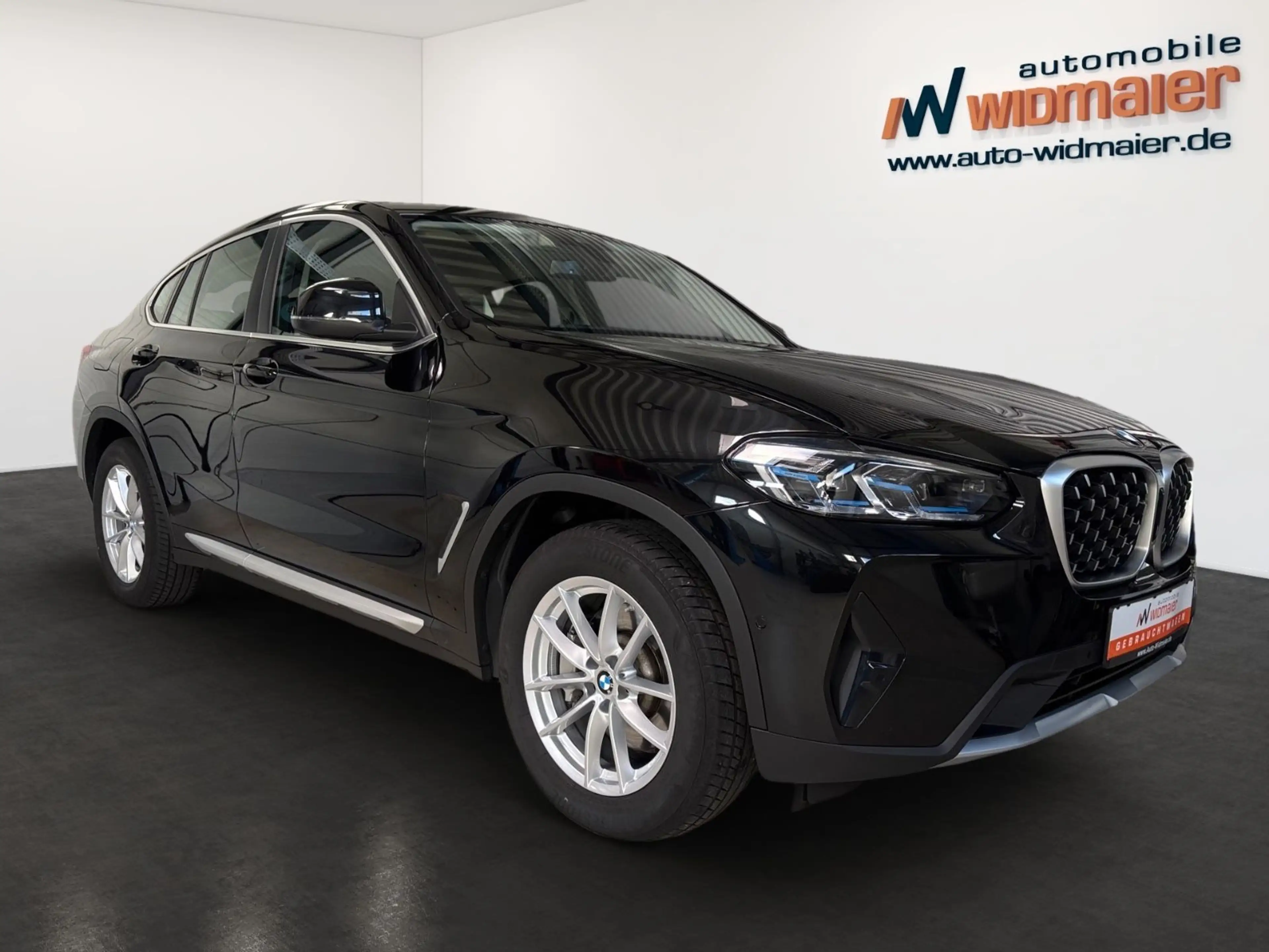 BMW X4 xDrive 30d -- AHK/ Innovation/ Memory/ Leder — photo 3