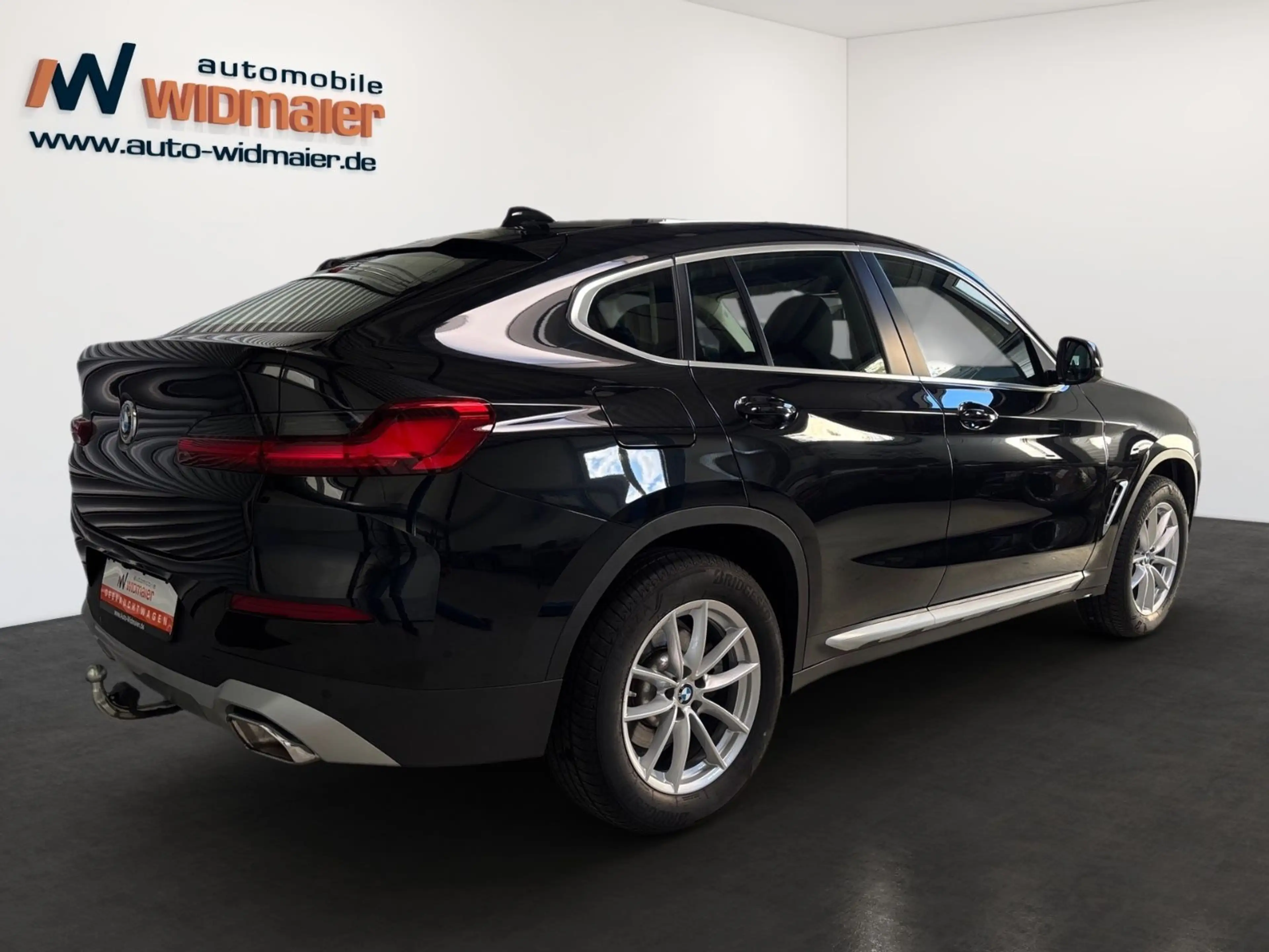 BMW X4 xDrive 30d -- AHK/ Innovation/ Memory/ Leder — photo 4