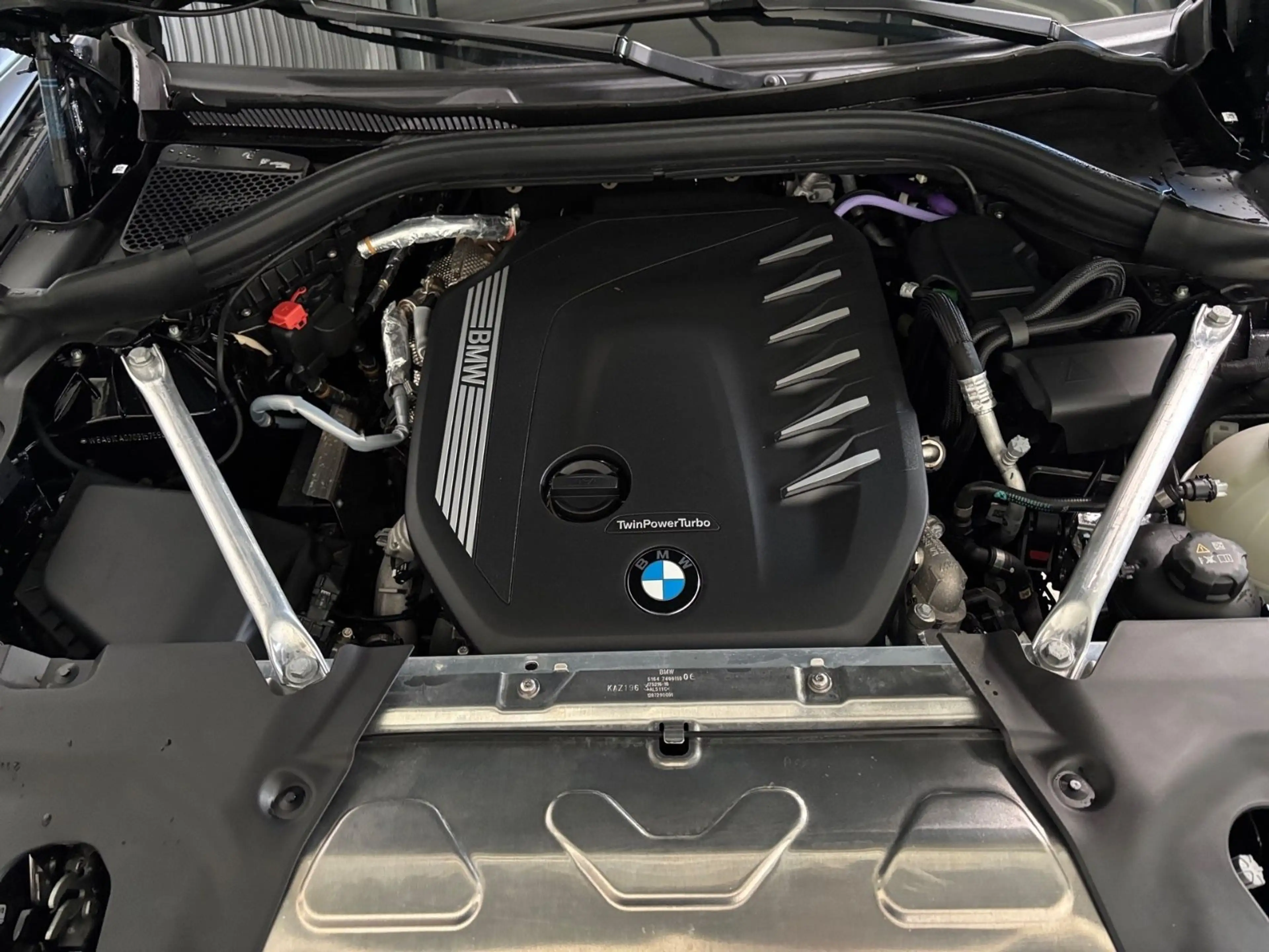 BMW X4 xDrive 30d -- AHK/ Innovation/ Memory/ Leder — photo 9