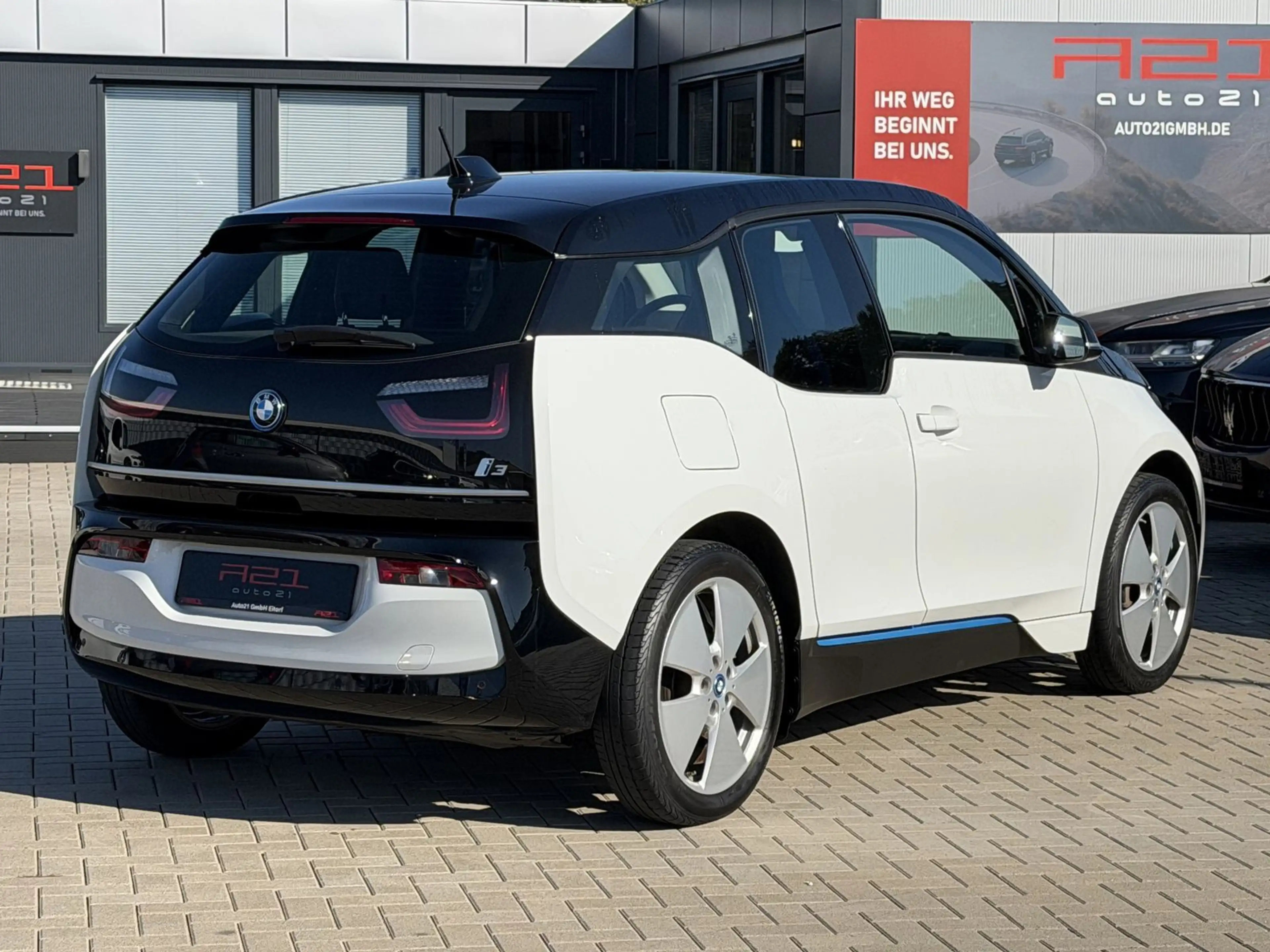 BMW i3 |Wärmepumpe|92,9%SoH|42 kWh |310km|1. Hand| — photo 2