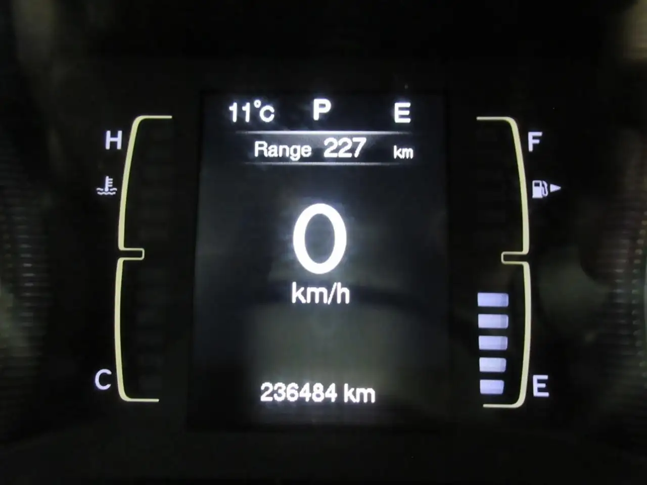 Jeep Cherokee снимка Jeep Cherokee