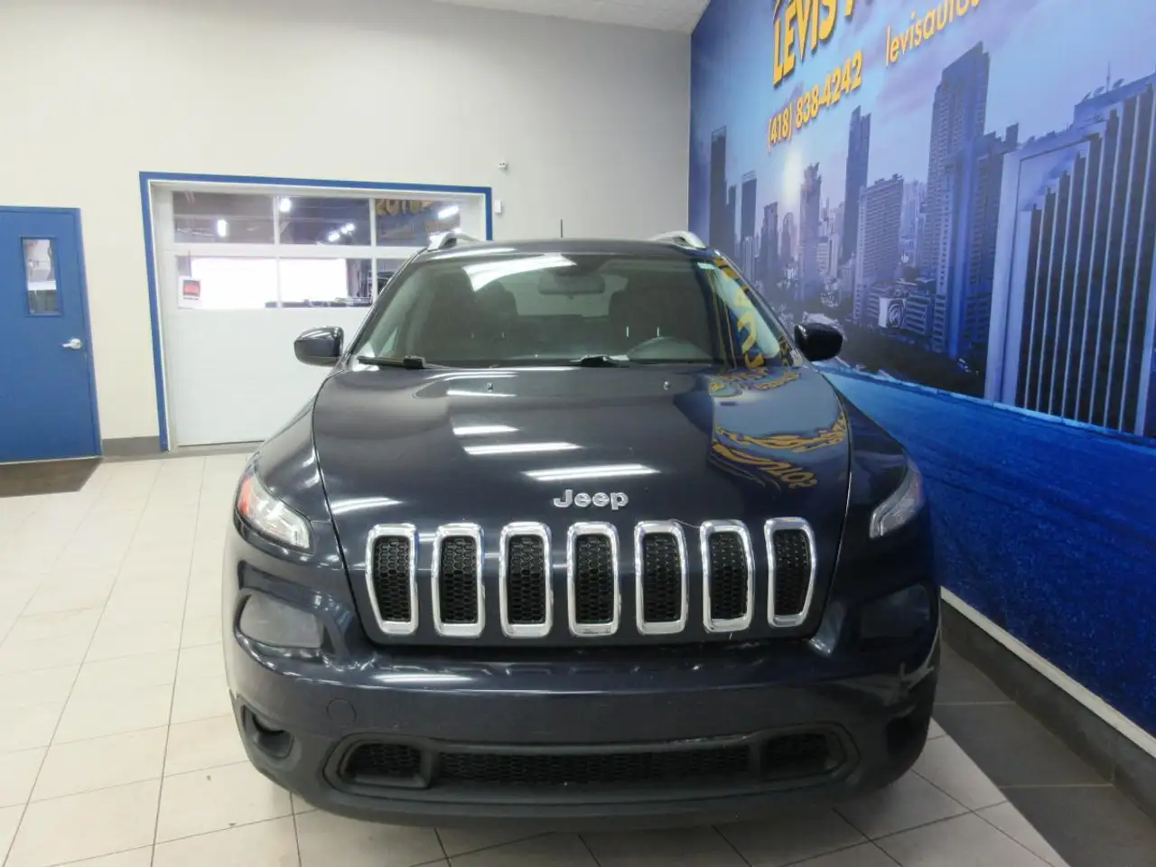 Jeep Cherokee снимка Jeep Cherokee