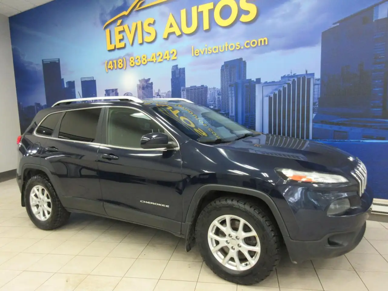 Jeep Cherokee снимка Jeep Cherokee