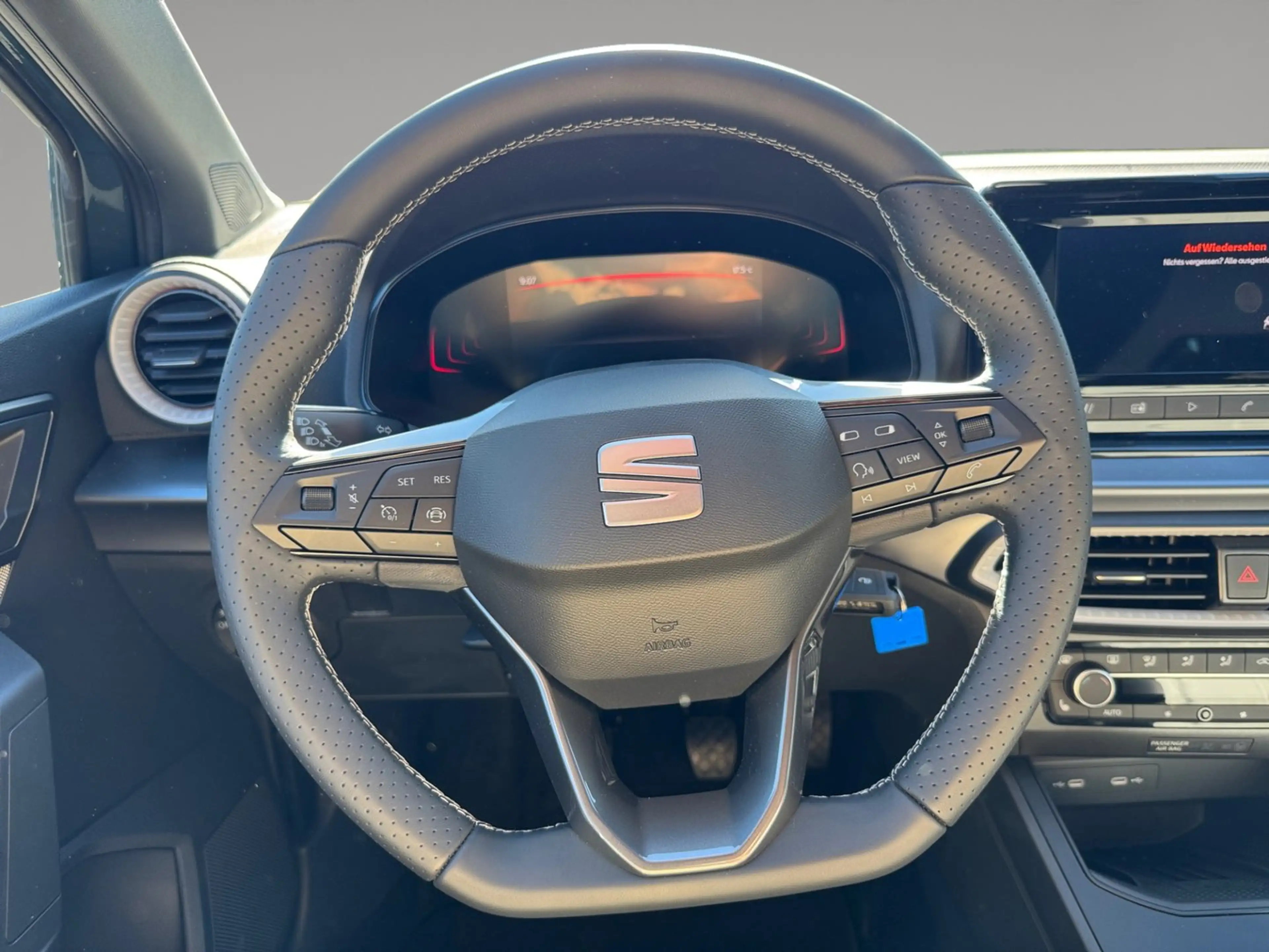 SEAT Ibiza FR Edition 1.0 TSI 95PS — photo 12