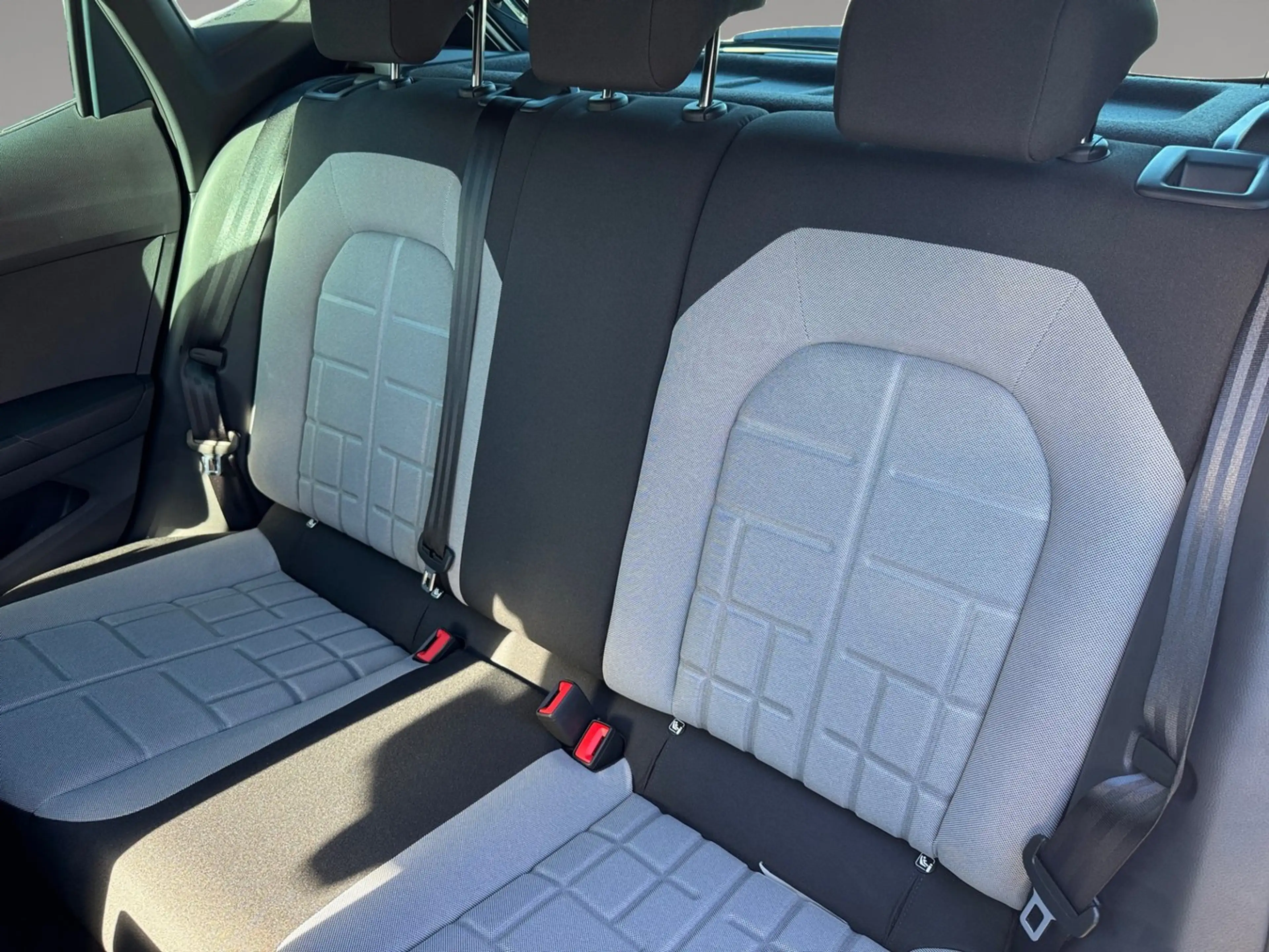 SEAT Ibiza FR Edition 1.0 TSI 95PS — photo 13
