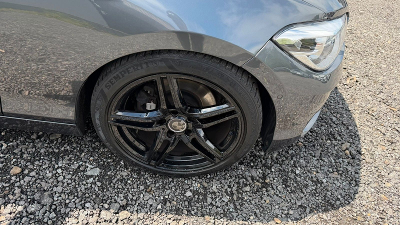 BMW 120 d Sport Line Leder Navi Sportsitze Tempomat — photo 9