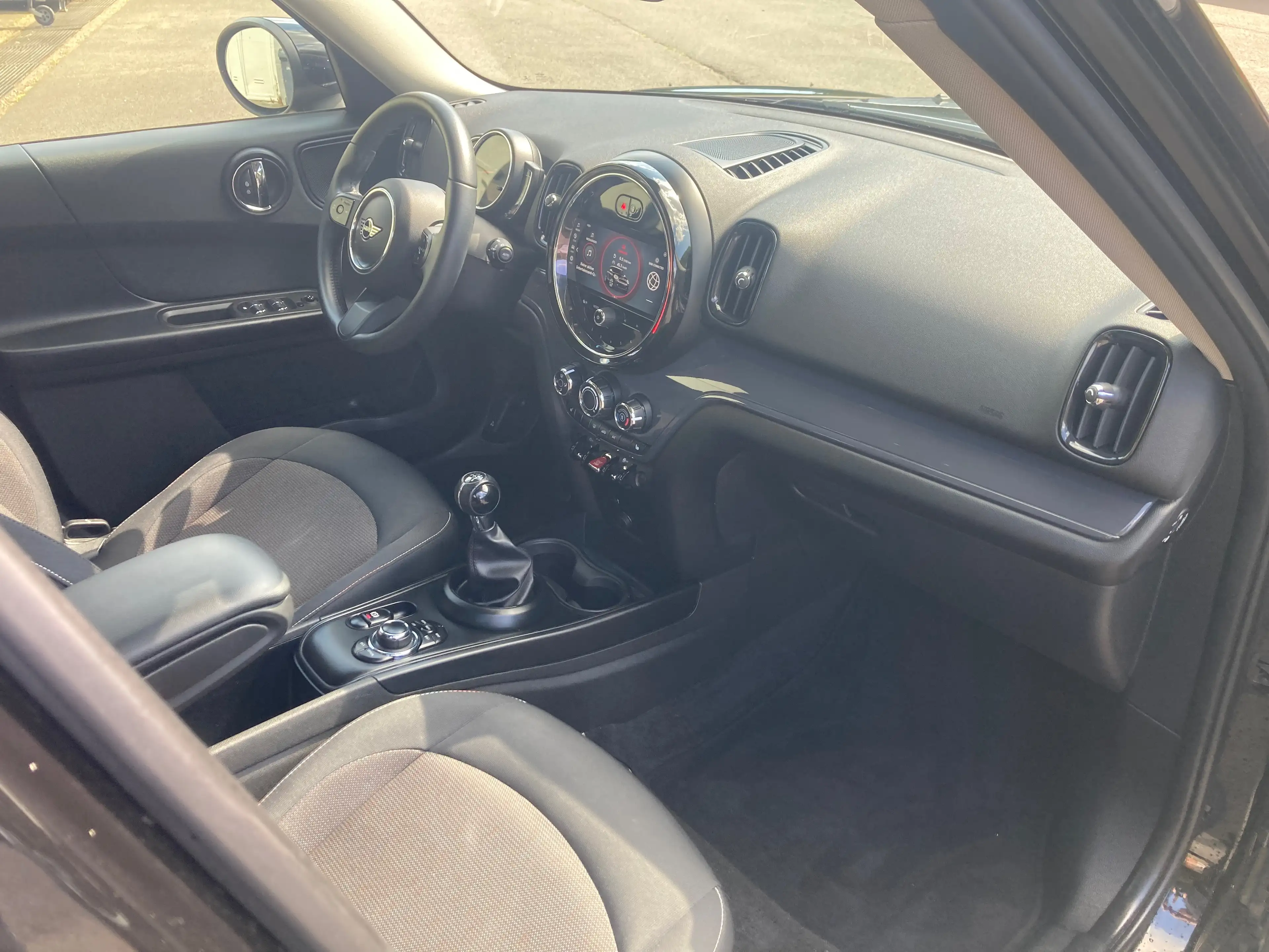 MINI One Countryman One Essential Trim — photo 10