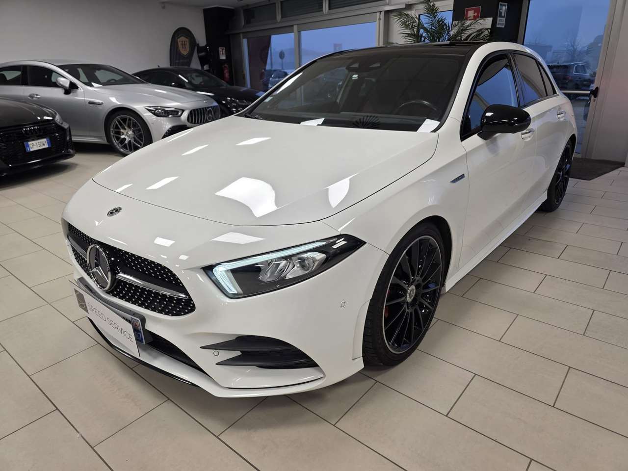 Mercedes-Benz A 200 Premium AMG auto in ottime condizioni tagl. merced