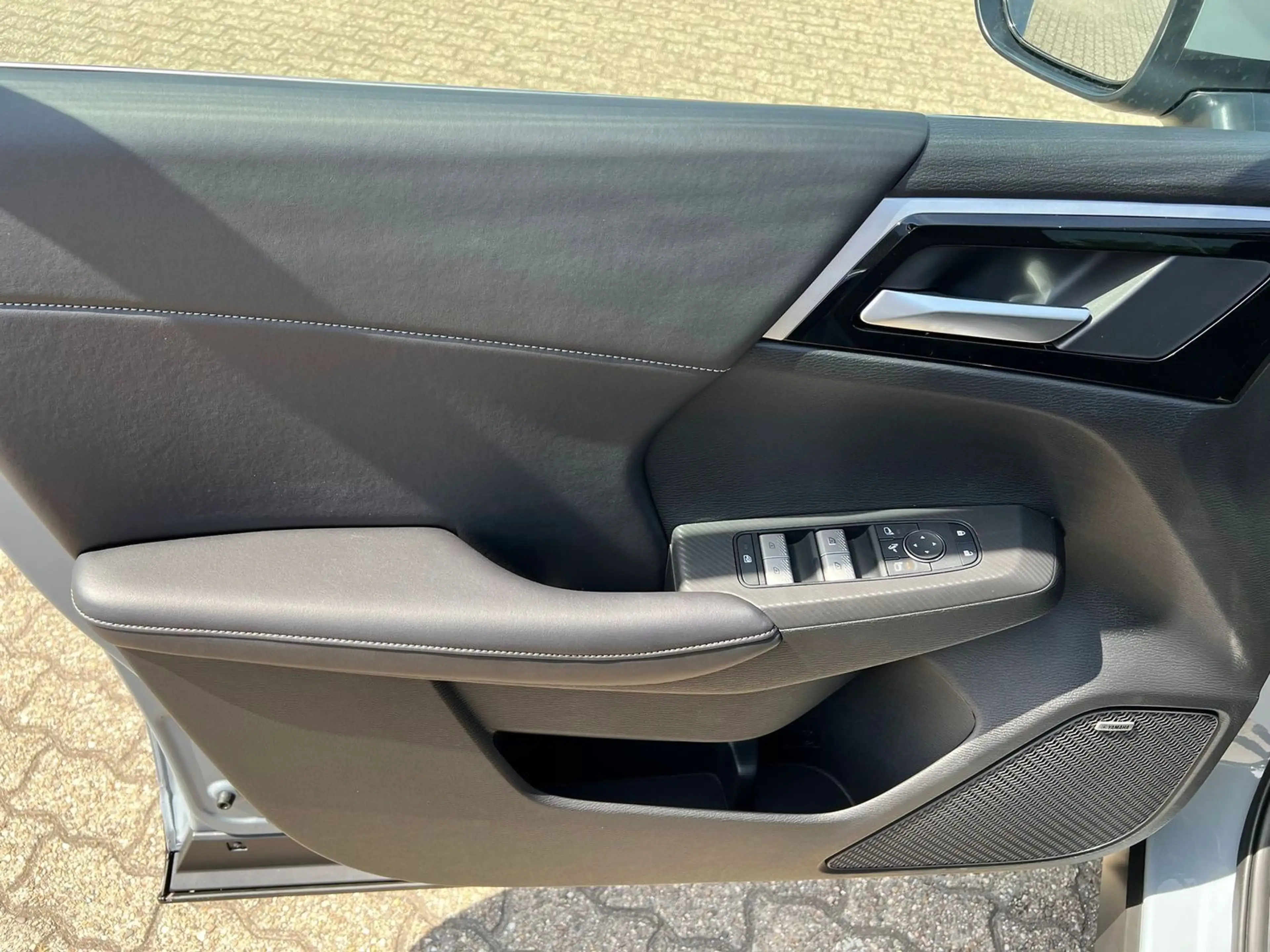 Mitsubishi Outlander Plug-in Hybrid Intro Edition *HEAD-UP*20"ZOLL*AHK — photo 14