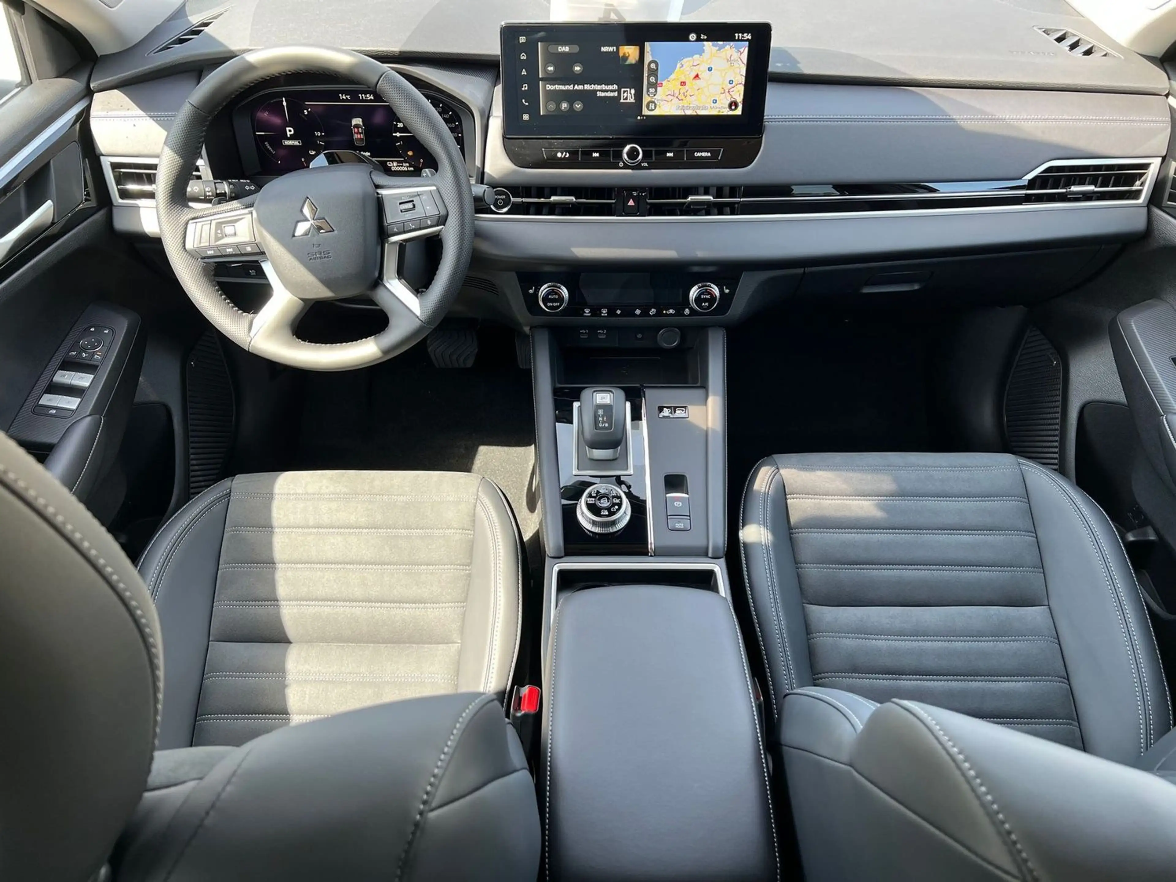 Mitsubishi Outlander Plug-in Hybrid Intro Edition *HEAD-UP*20"ZOLL*AHK — photo 11