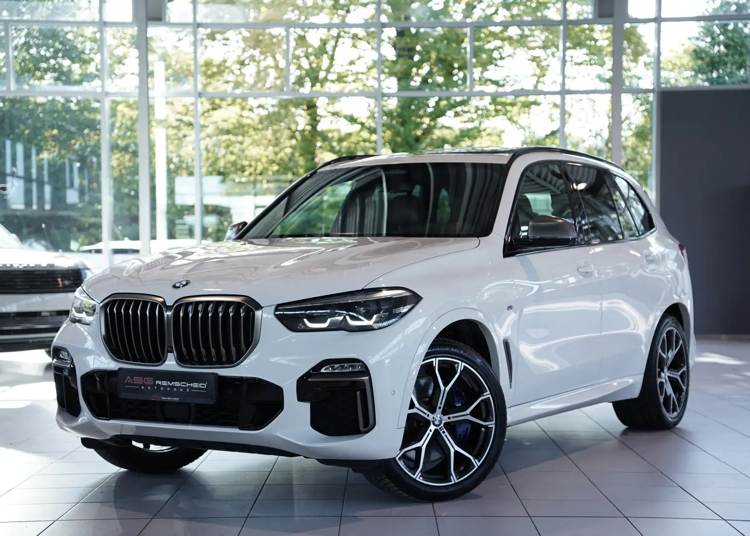 BMW X5 M d *2.H *H-UP *ACC *Pano *Memory *AHK Blanc - 1