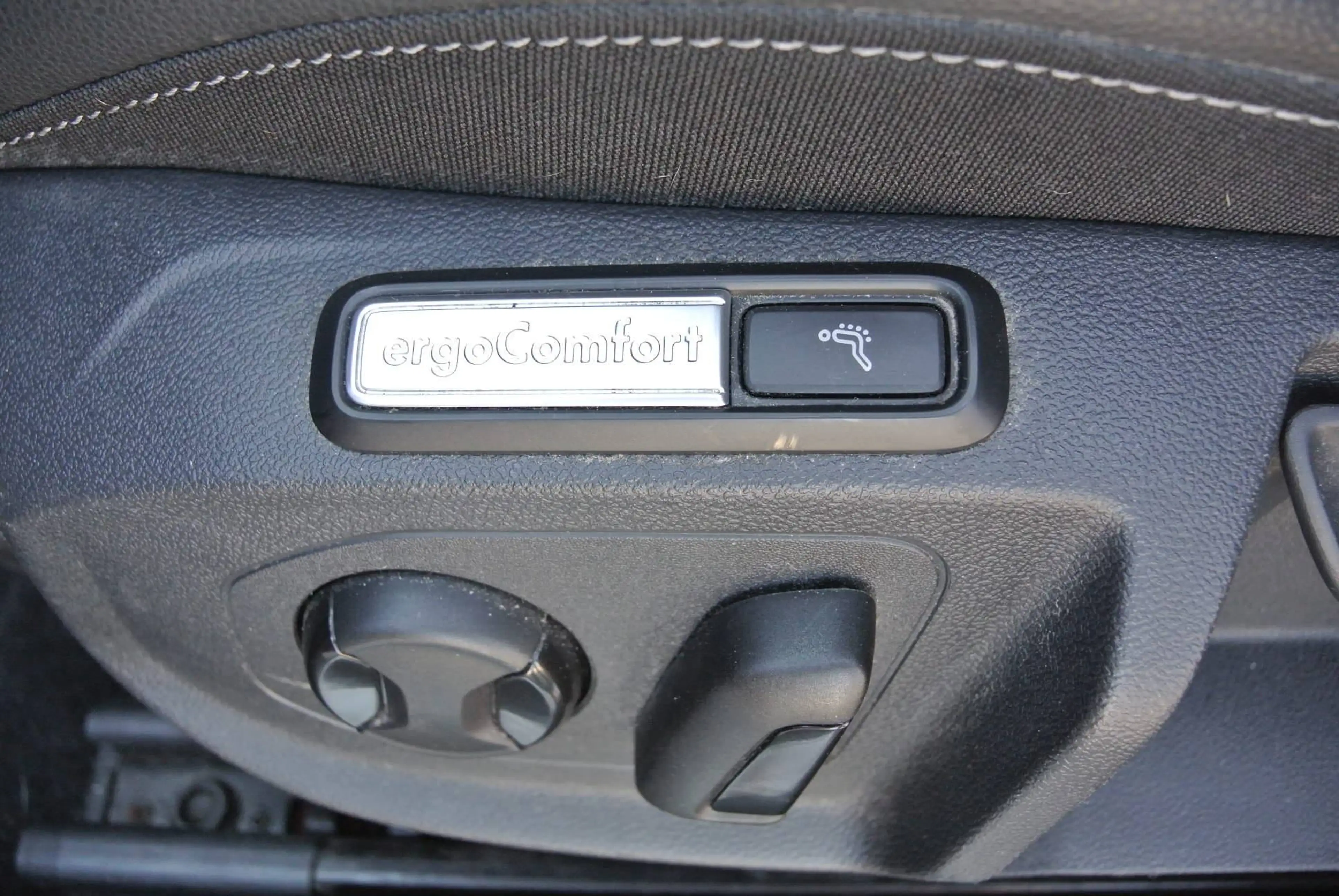 Volkswagen Arteon SB 2.0 TDI DSG ** R-Line ** LED * NAVI * KAMERA * — photo 12