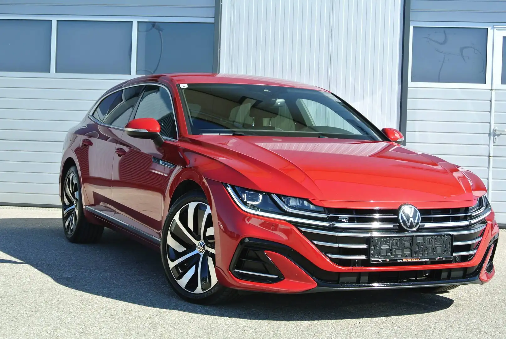 Volkswagen Arteon SB 2.0 TDI DSG ** R-Line ** LED * NAVI * KAMERA * Rot - 1