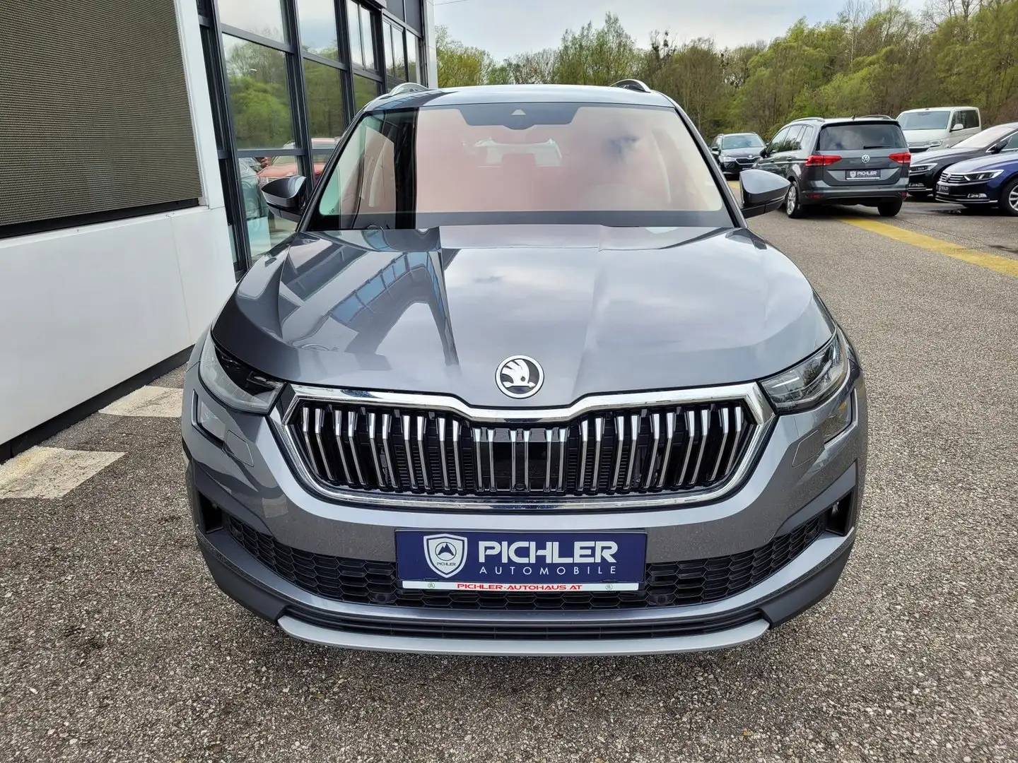 Skoda Kodiaq Style TDI DSG Grau - 2