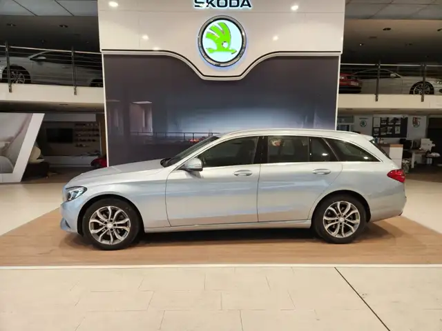 Mercedes-Benz MERCEDES-BENZ Clase C Familiar  Automático de 5 P